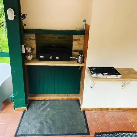 Βίλα De Charme Parc Fleuri, Arbore Et Piscine A *